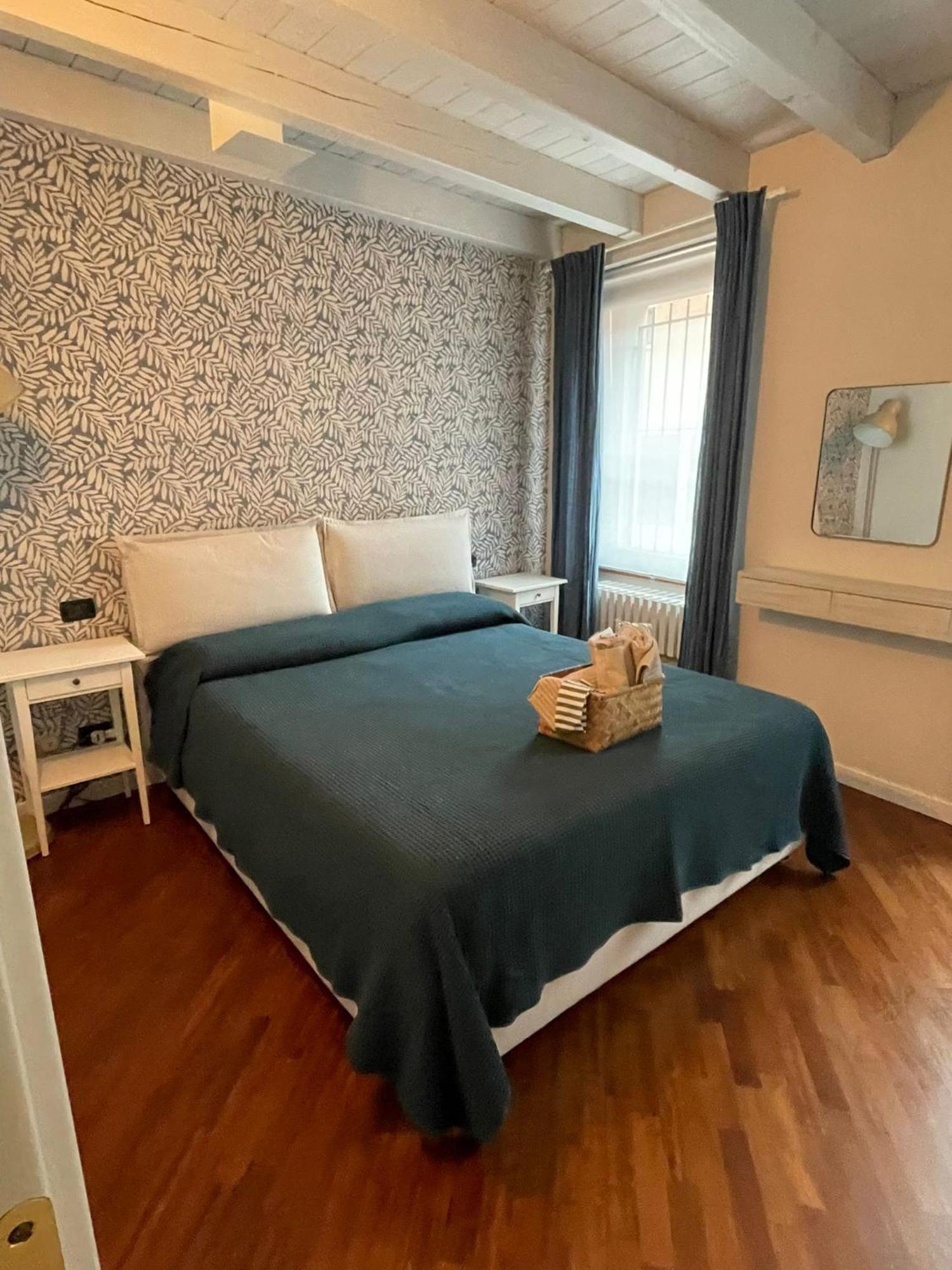 Amelie Apartment Desenzano del Garda Kültér fotó