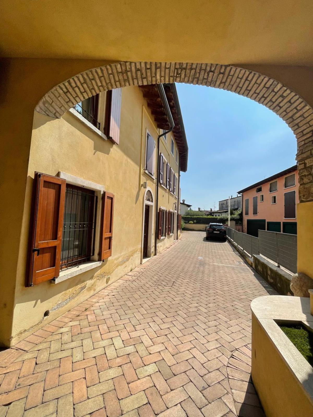 Amelie Apartment Desenzano del Garda Kültér fotó